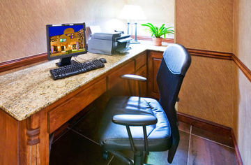 Hotel Holiday Express & Conv Ctr - Las Colinas By Ihg Irving